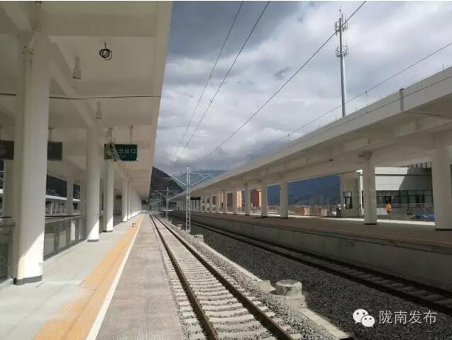 蘭渝鐵路最新進(jìn)展！除胡麻嶺隧道外已全線鋪通