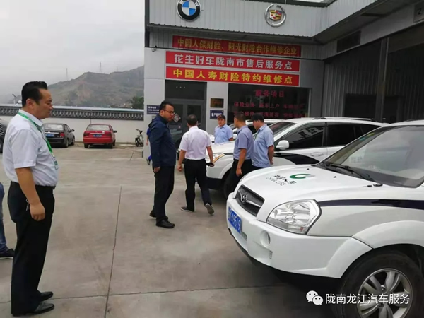 金錘鈑金，銀槍噴漆！龍江汽修值得信賴！